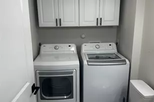 39 Essex Ct, Royal Palm Beach, FL 33411 - Photo 15