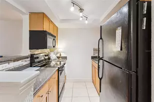 291 Lewfield Cir, Winter Park, FL 32792 - Photo 9