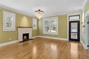 926 E Shadowlawn Ave, Tampa, FL 33603 - Photo 3