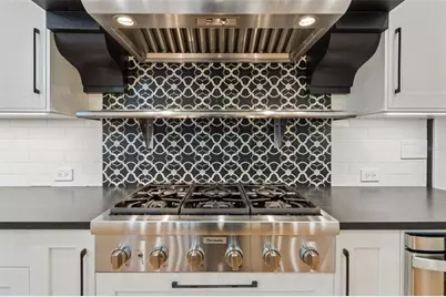 926 E Shadowlawn Avenue, Tampa, FL 33603 - Photo 19