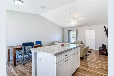 640 Chestnut Avenue, Orange City, FL 32763 - Photo 7