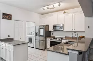 1087 Shimmering Sand Dr, Ocoee, FL 34761 - Photo 11