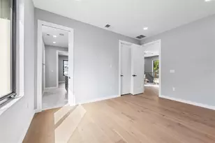 22 E Steele St, Orlando, FL 32804 - Photo 51