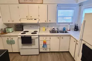 5240 Pineland Ave, Port Orange, FL 32127 - Photo 13