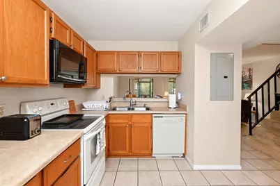 6250 Peregrine Court, Orlando, FL 32819 - Photo 9