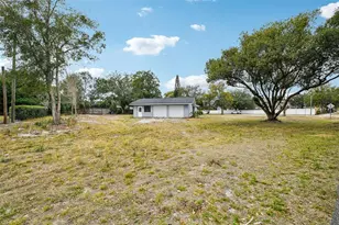 560 E 2nd St, Chuluota, FL 32766 - Photo 1