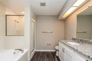 35148 Dolphin Lake Dr, Zephyrhills, FL 33541 - Photo 15