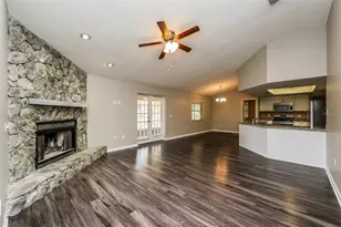 35148 Dolphin Lake Dr, Zephyrhills, FL 33541 - Photo 3