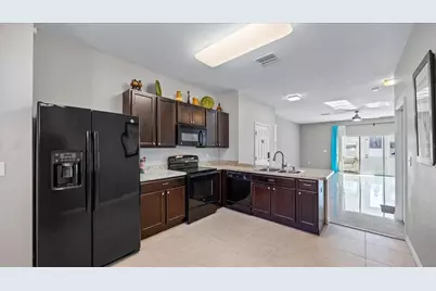 12843 Buffalo Run Drive, Gibsonton, FL 33534 - Photo 11