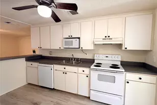 4107 78th St W, Bradenton, FL 34209 - Photo 7