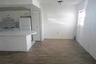 4504 3rd St Cir W, Bradenton, FL 34207 - Photo 5