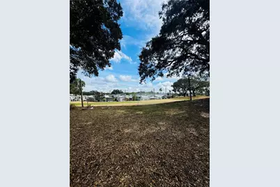 402 Golfview Drive, Davenport, FL 33837 - Photo 13