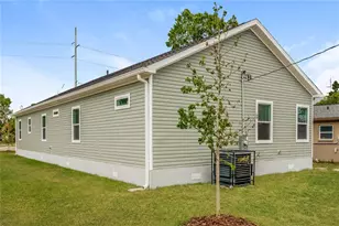 1311 28th St S, Saint Petersburg, FL 33712 - Photo 17