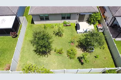 1808 Cayman Cove Cir, Saint Cloud, FL 34772 - Photo 9