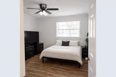 1021 Fairburn Avenue, Clearwater, FL 33755 - Photo 17