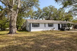 1021 Fairburn Ave, Clearwater, FL 33755 - Photo 5