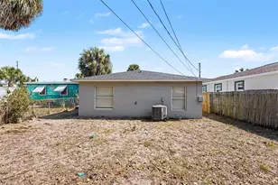 919 18th St S, Saint Petersburg, FL 33712 - Photo 15