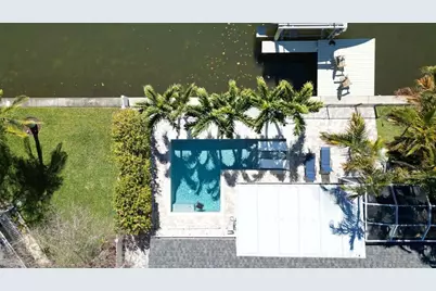 1472 47th Avenue NE, Saint Petersburg, FL 33703 - Photo 7