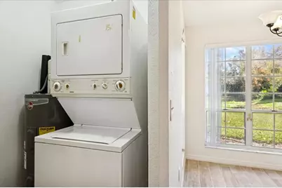 4617 Gate Pl #105, Orlando, FL 32811 - Photo 15