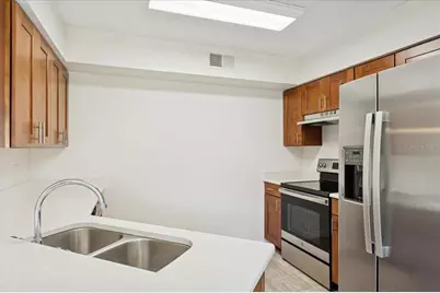 4617 Gate Pl #105, Orlando, FL 32811 - Photo 9