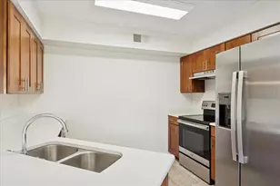 4617 Gate Pl, Orlando, FL 32811 - Photo 9