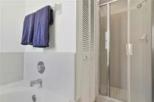 2671 Chatham Cir, Kissimmee, FL 34746 - Photo 15