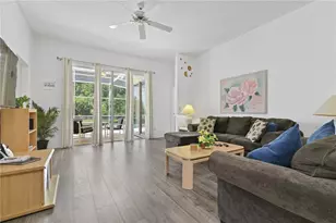 2671 Chatham Cir, Kissimmee, FL 34746 - Photo 7