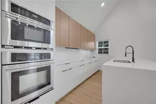 6593 Queens Borough Ave, Orlando, FL 32835 - Photo 7