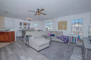 3936 Pemberly Pines Cir, Saint Cloud, FL 34769 - Photo 5