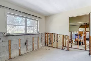 3700 Dana Shores Dr, Tampa, FL 33634 - Photo 31