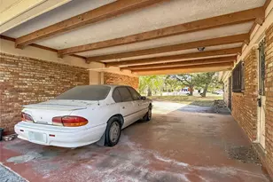 3700 Dana Shores Dr, Tampa, FL 33634 - Photo 13