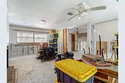 3700 Dana Shores Drive, Tampa, FL 33634 - Photo 17