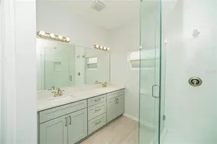 284 N Oak Ave, Sanford, FL 32771 - Photo 9