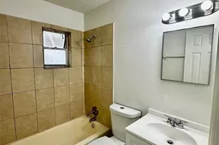 4436 Malibu St, Orlando, FL 32811 - Photo 9