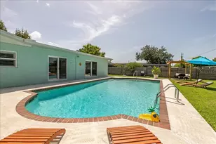 5724 10th Ave Dr W, Bradenton, FL 34209 - Photo 57