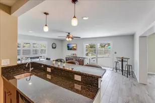 5724 10th Ave Dr W, Bradenton, FL 34209 - Photo 33