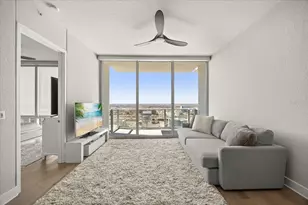 150 E Robinson St, Orlando, FL 32801 - Photo 11