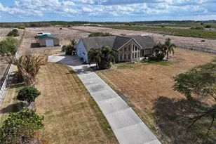 186 S Bear Pointe Dr, Lake Placid, FL 33852 - Photo 17