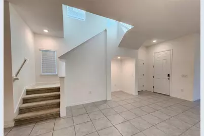 10360 Austrina Oak Loop, Winter Garden, FL 34787 - Photo 9