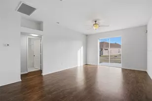 7044 Monarch Park Dr, Apollo Beach, FL 33572 - Photo 5