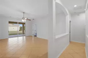 15692 Lemon Fish Dr, Lakewood Ranch, FL 34202 - Photo 7