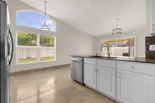 10218 Facet Ct, Orlando, FL 32836 - Photo 9