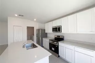 2118 Chris Dr, Winter Haven, FL 33884 - Photo 13