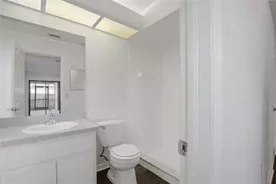 8050 Chadwick Dr, New Port Richey, FL 34654 - Photo 21