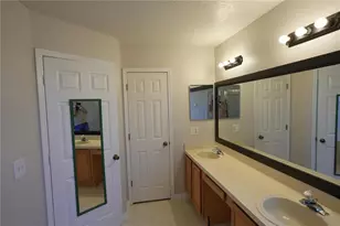 832 Magnolia Creek Cir, Orlando, FL 32828 - Photo 11