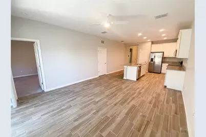 7423 Pool Compass Loop, Wesley Chapel, FL 33545 - Photo 3