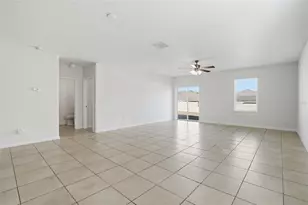 214 English Heritage Pl, Dover, FL 33527 - Photo 3