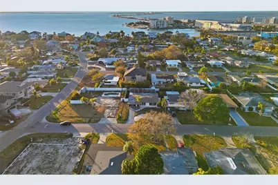 2470 Del Rio Way, Dunedin, FL 34698 - Photo 5