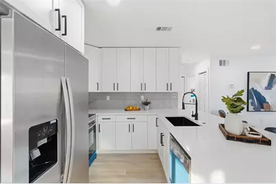 2470 Del Rio Way, Dunedin, FL 34698 - Photo 13