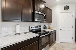 349 Guinevere Dr SW, Palm Bay, FL 32908 - Photo 5